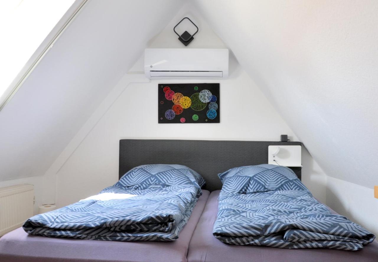 Gemuetliche Dachwohnung Mit Kleiner Oder Grosser Dachterrasse Nebeneinander Wolmirstedt Exterior photo